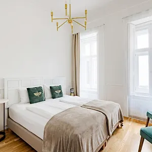 https://house-beletage.inbudapesthotels.com