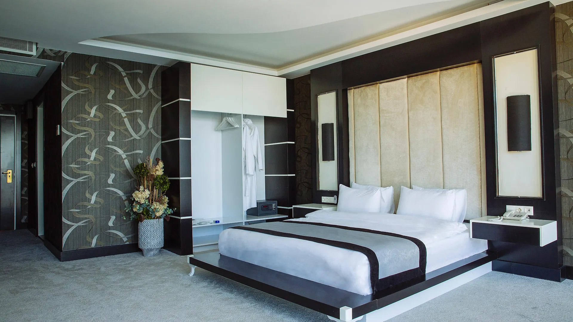 Pasaport Pier Hotel Izmir 4*,